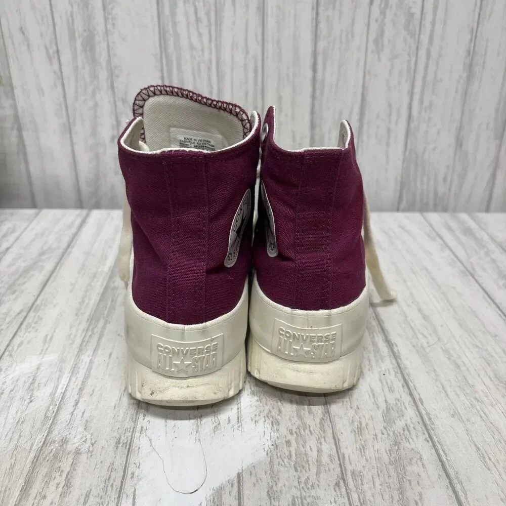 Womens Size 7 Converse Chuck Taylor Platform Plum Sneakers